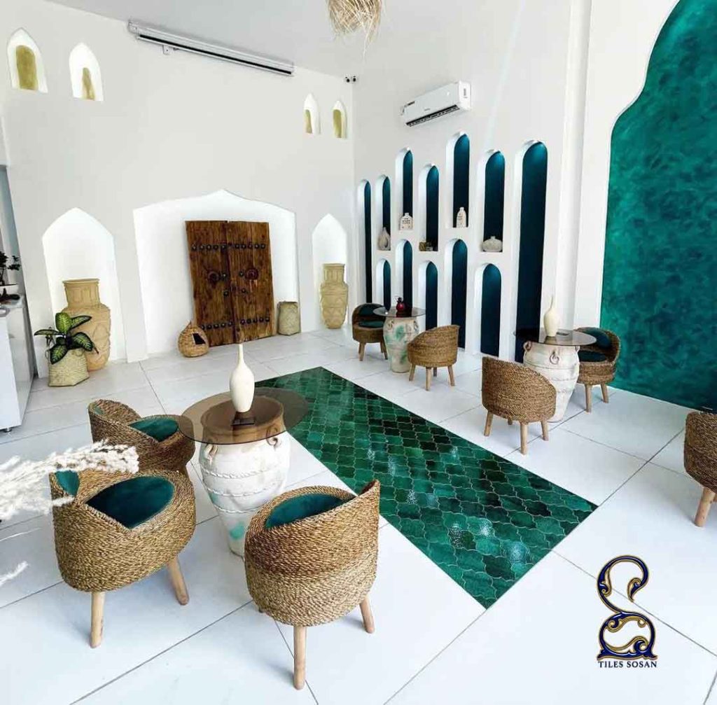 طراحی داخلی کافه رستوران سنتی و مدرن با کاشی سوسن