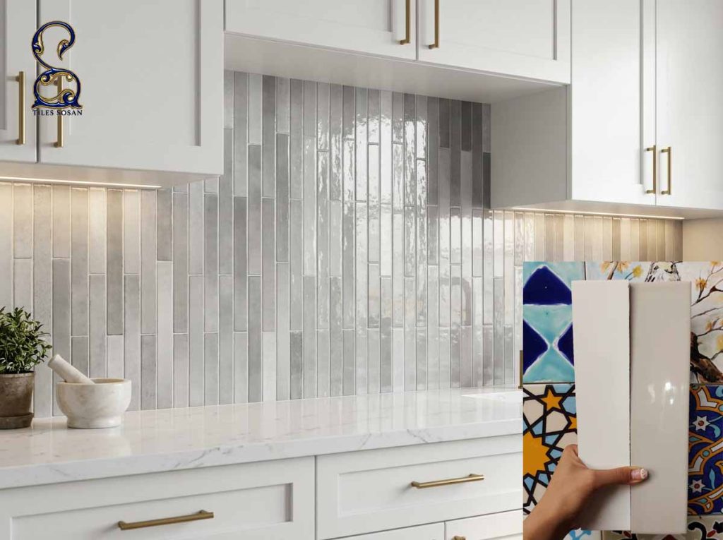 کاشی بین کابینتی سفید و طوسی برای کابینت سفید