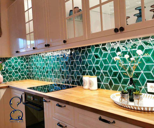 کاشی دکوراتیو بین کابینتی سفارشی